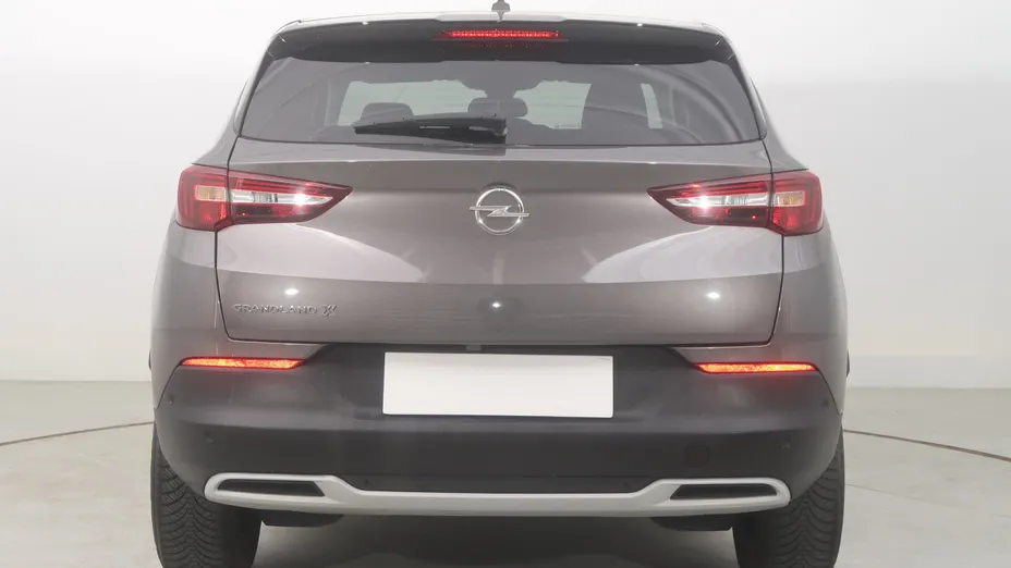 Opel Grandland -