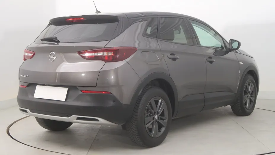 Opel Grandland -