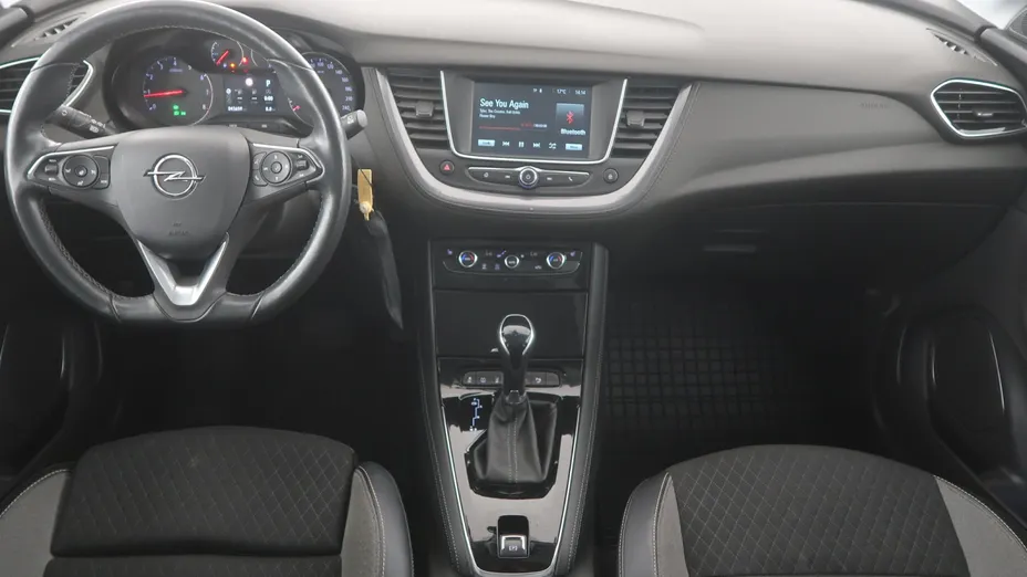 Opel Grandland -