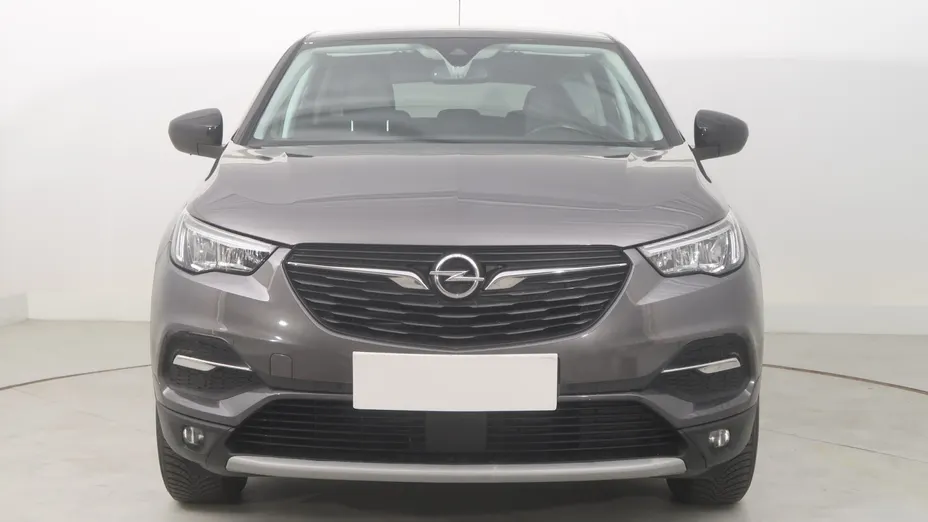 Opel Grandland -