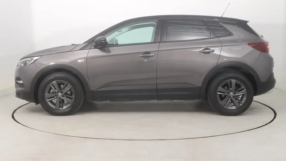 Opel Grandland -