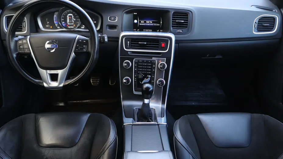 Volvo V60 -