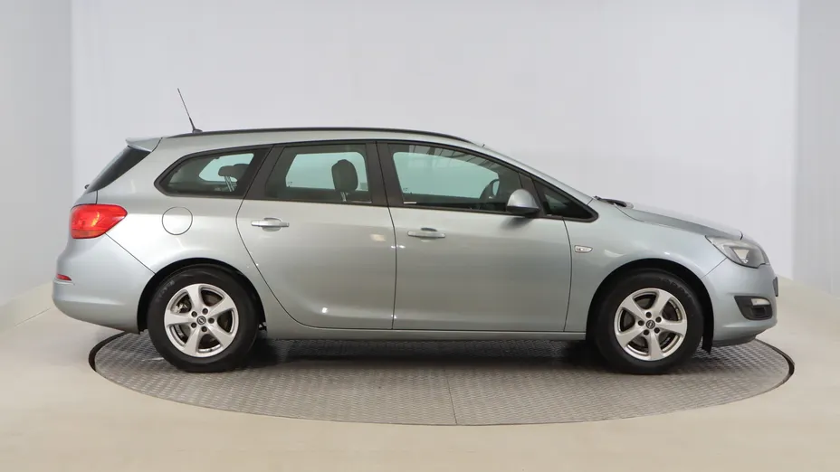 Opel Astra -