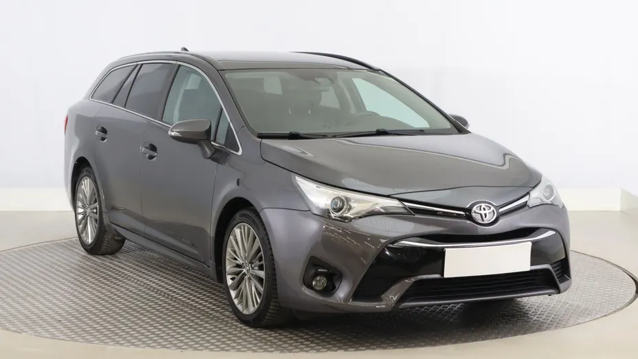 Toyota Avensis -