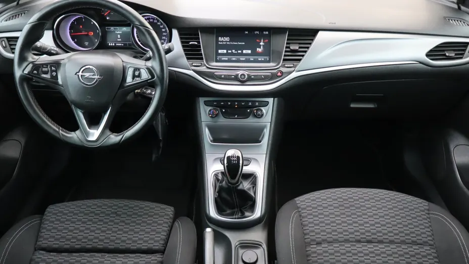 Opel Astra -