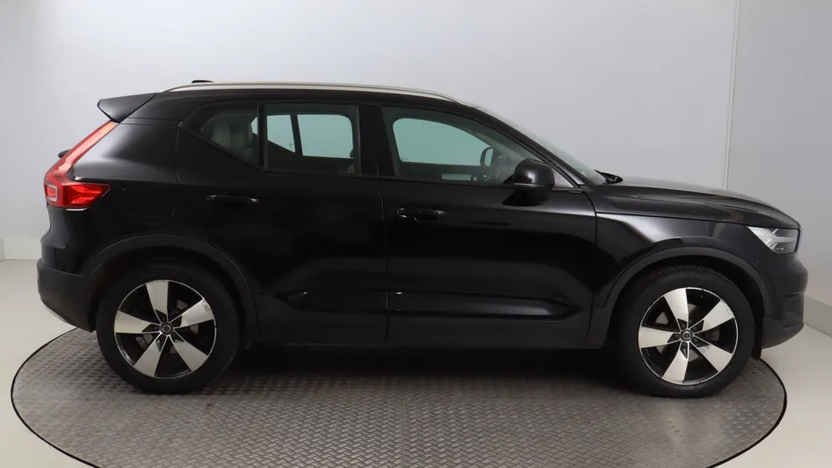 Volvo XC40 -
