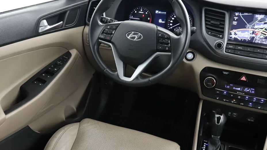 Hyundai Tucson -