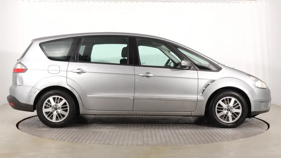 Ford S-MAX -