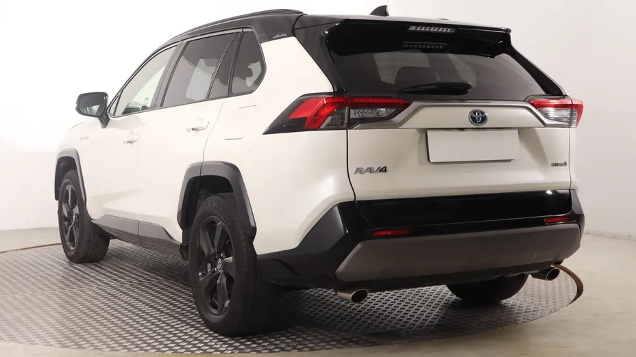 Toyota RAV4 -