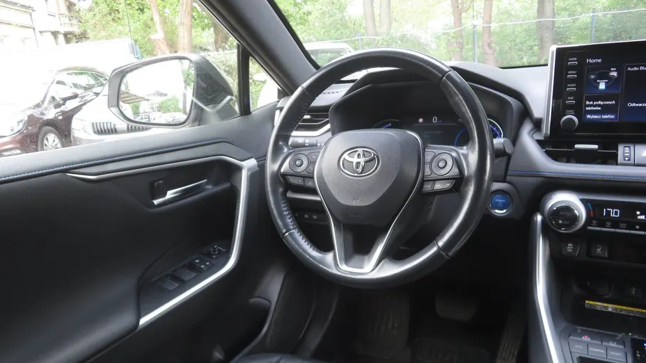 Toyota RAV4 -