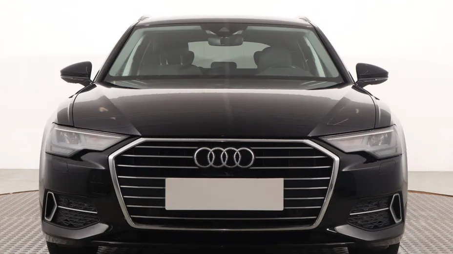 Audi A6 -
