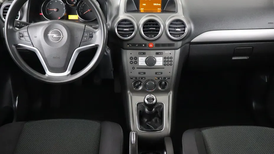 Opel Antara -