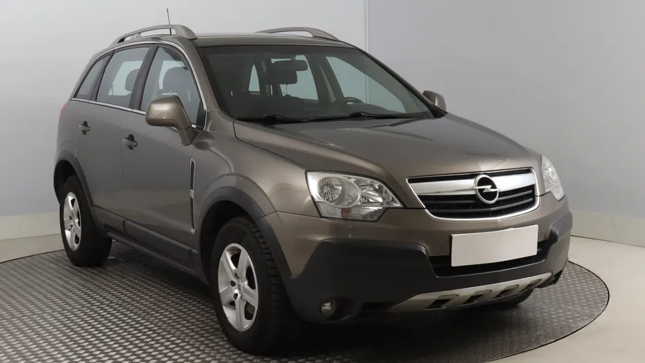 Opel Antara -