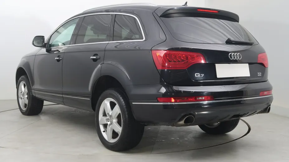 Audi Q7 -