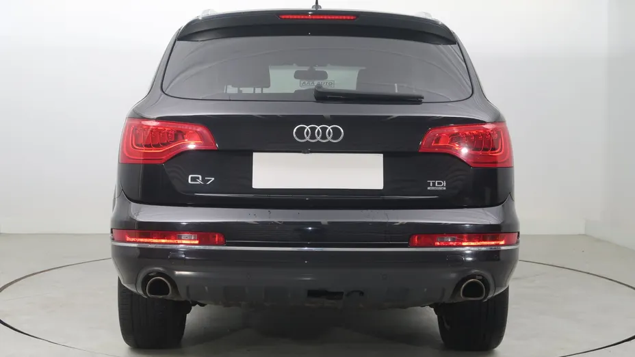 Audi Q7 -