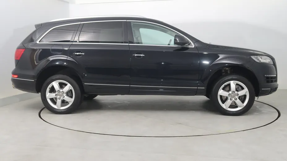Audi Q7 -