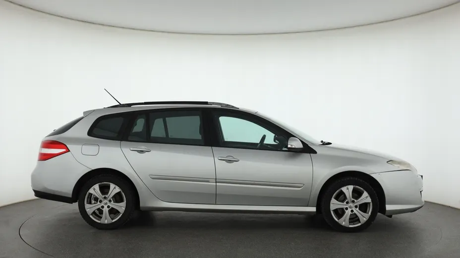 Renault Laguna -