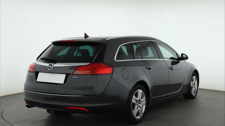 Opel Insignia -