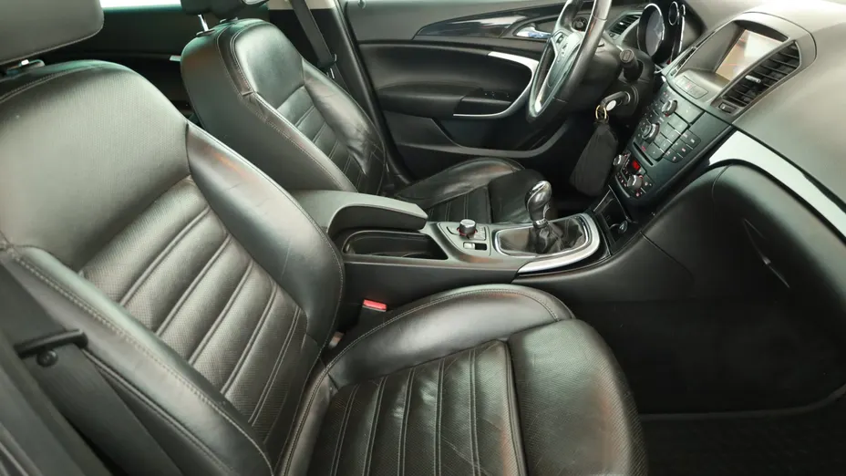 Opel Insignia -