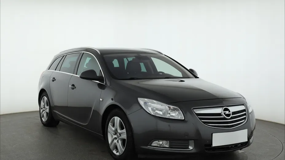 Opel Insignia -