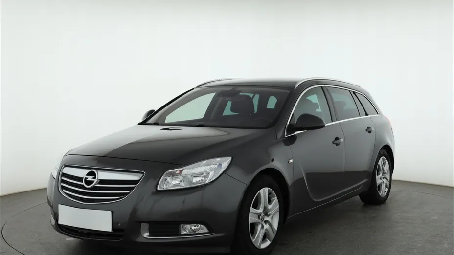 Opel Insignia -