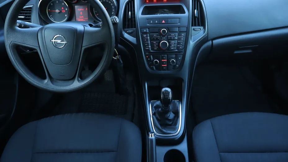 Opel Astra -