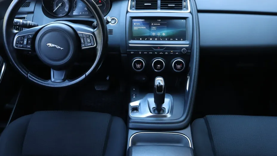Jaguar E-Pace -