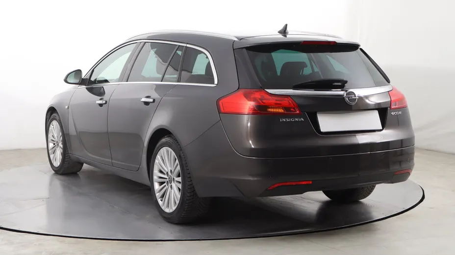 Opel Insignia -