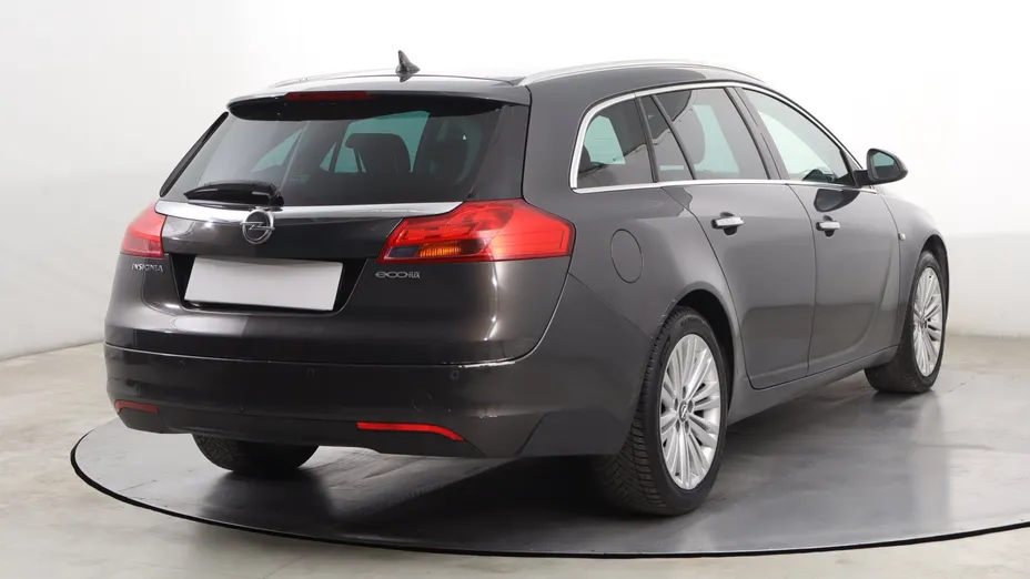 Opel Insignia -