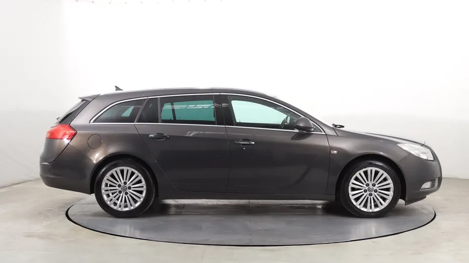 Opel Insignia -