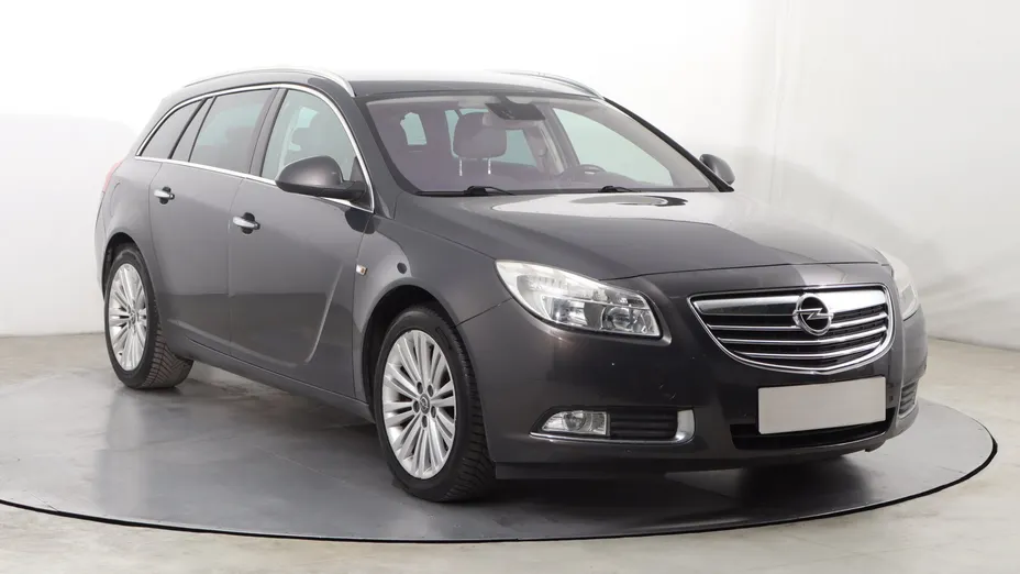 Opel Insignia -