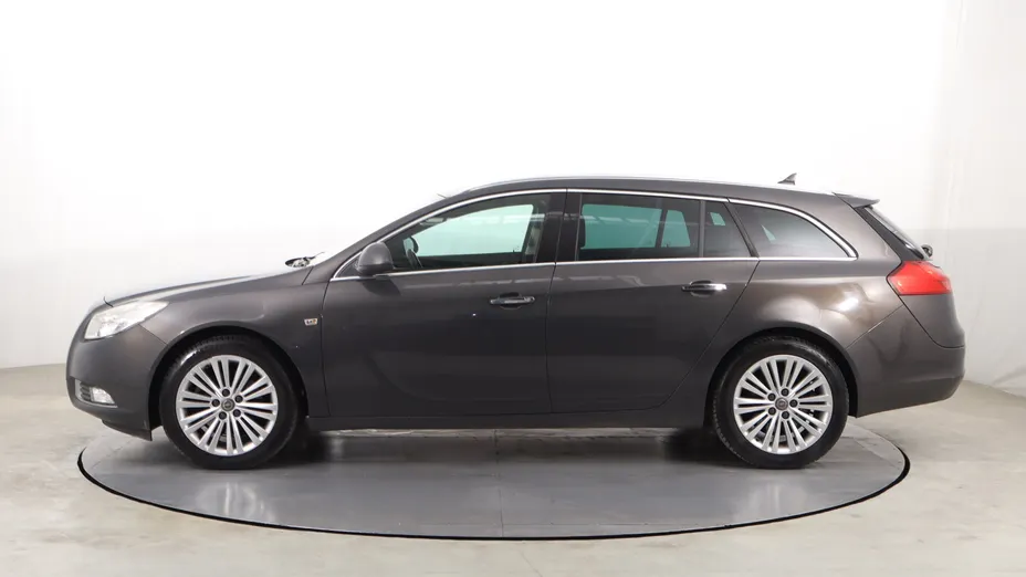Opel Insignia -