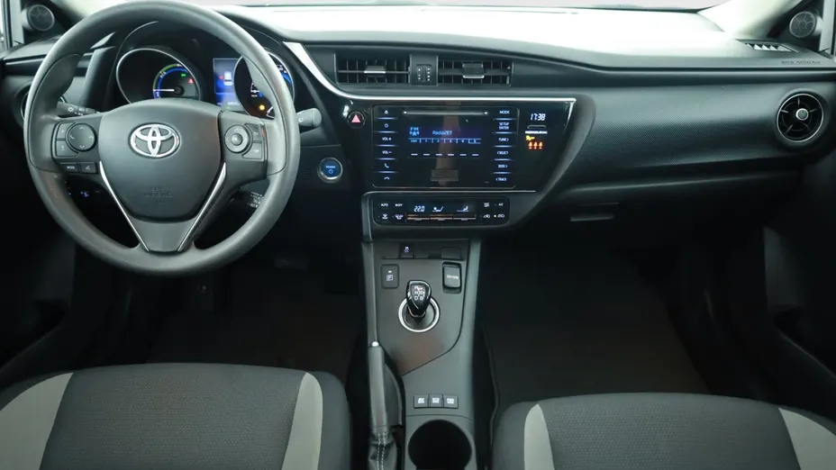 Toyota Auris -