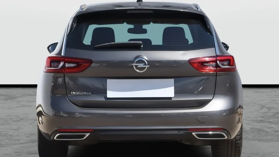Opel Insignia -