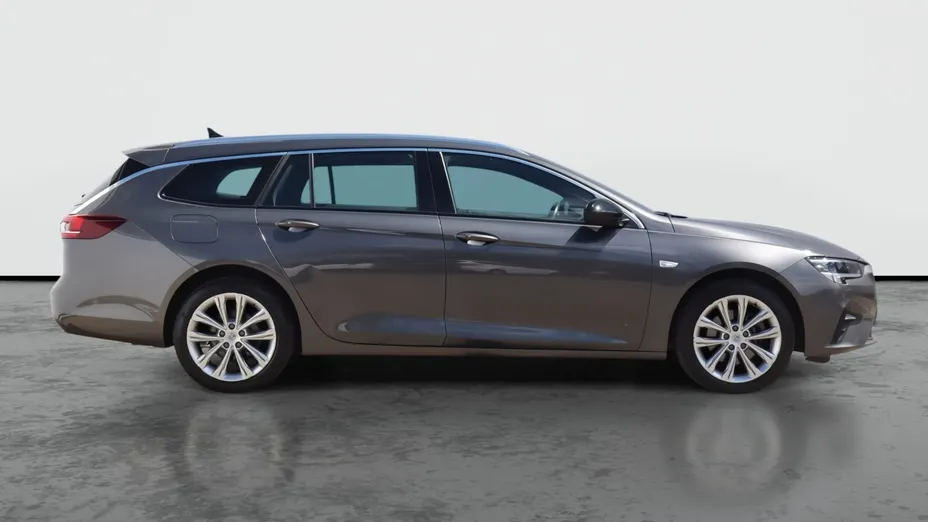 Opel Insignia -