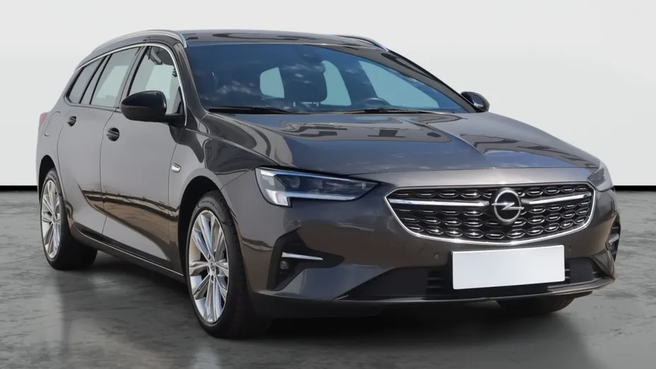 Opel Insignia -