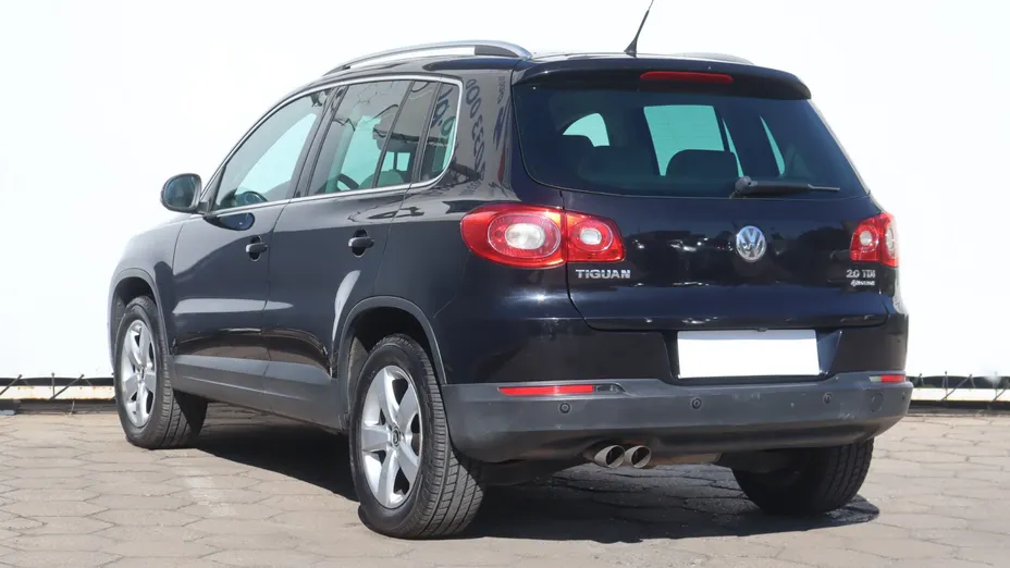 VW Tiguan -