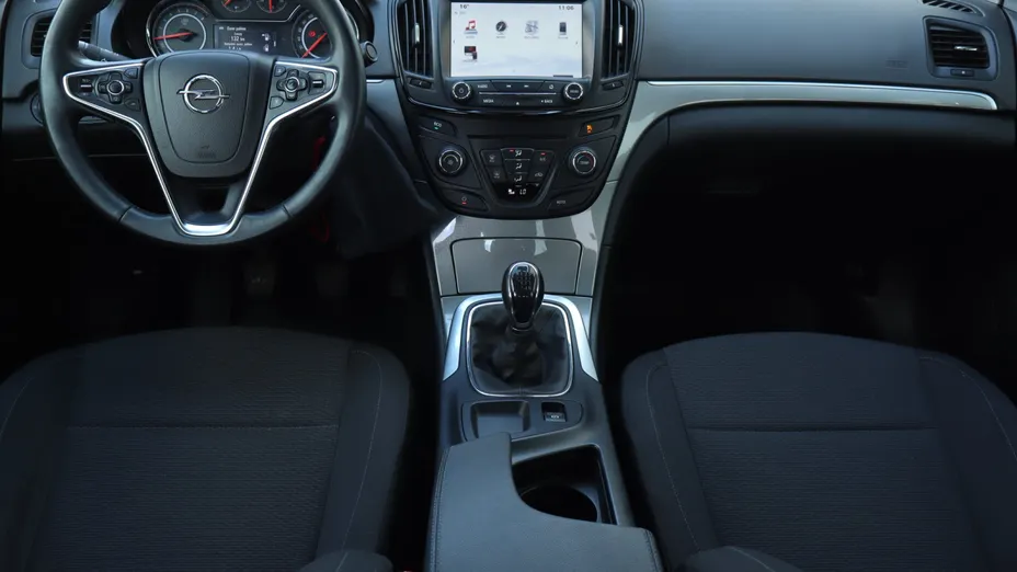 Opel Insignia -