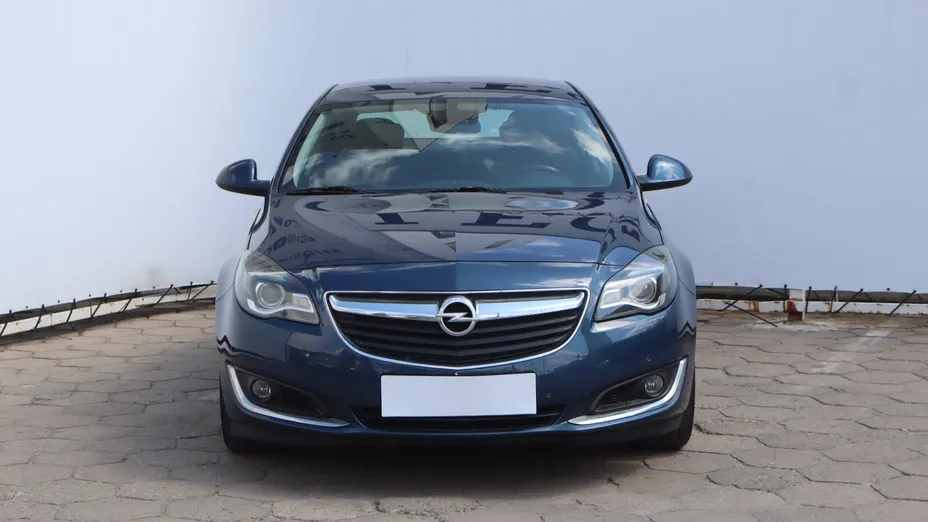 Opel Insignia -