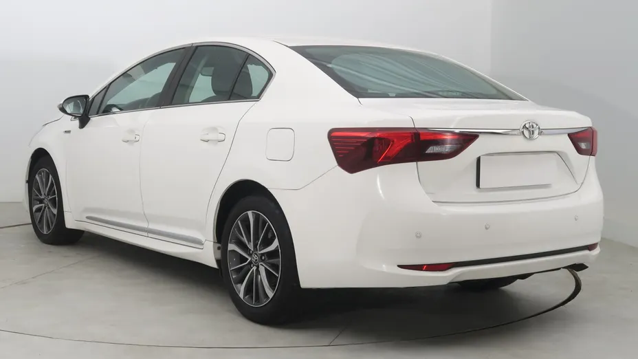 Toyota Avensis -