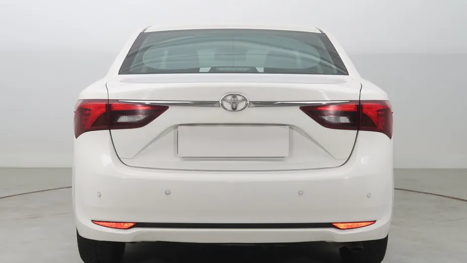 Toyota Avensis -