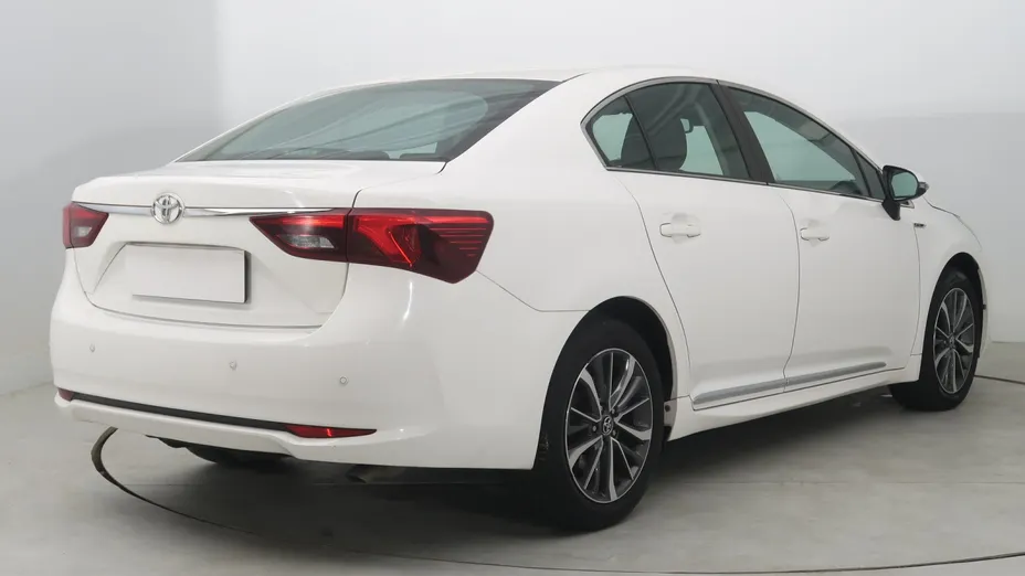 Toyota Avensis -