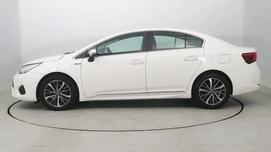 Toyota Avensis -