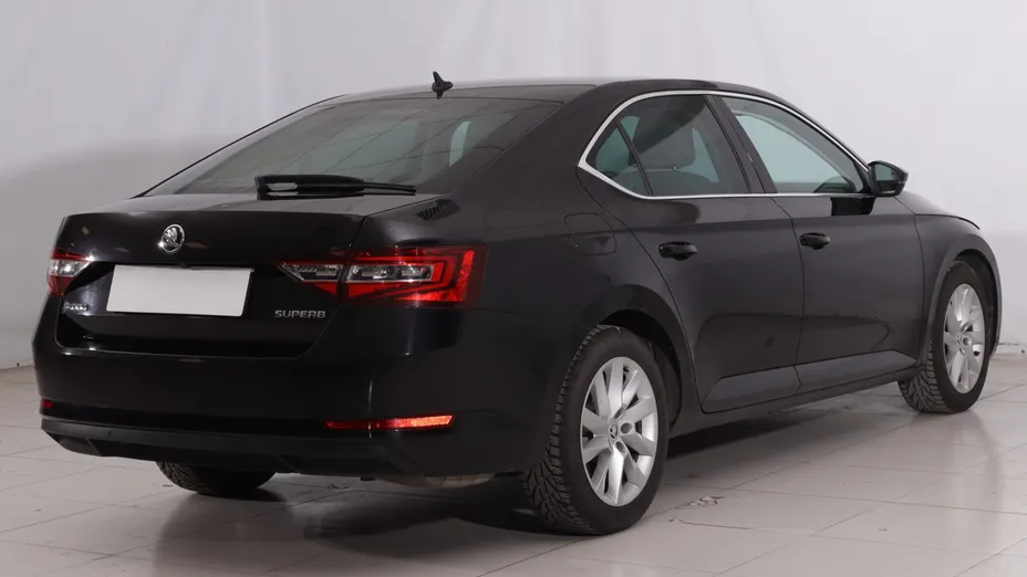 Skoda Superb -