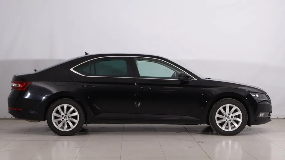 Skoda Superb -