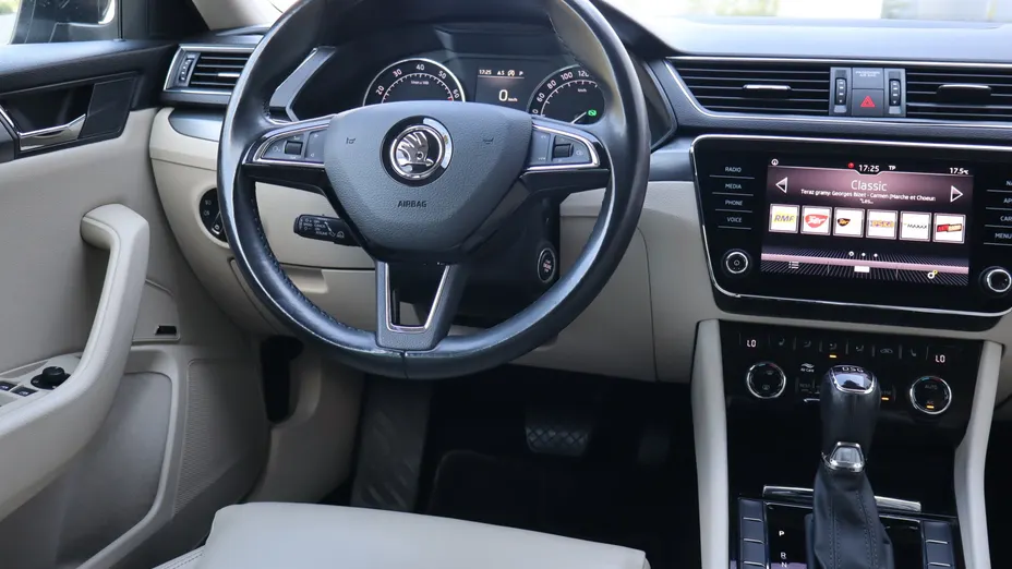 Skoda Superb -