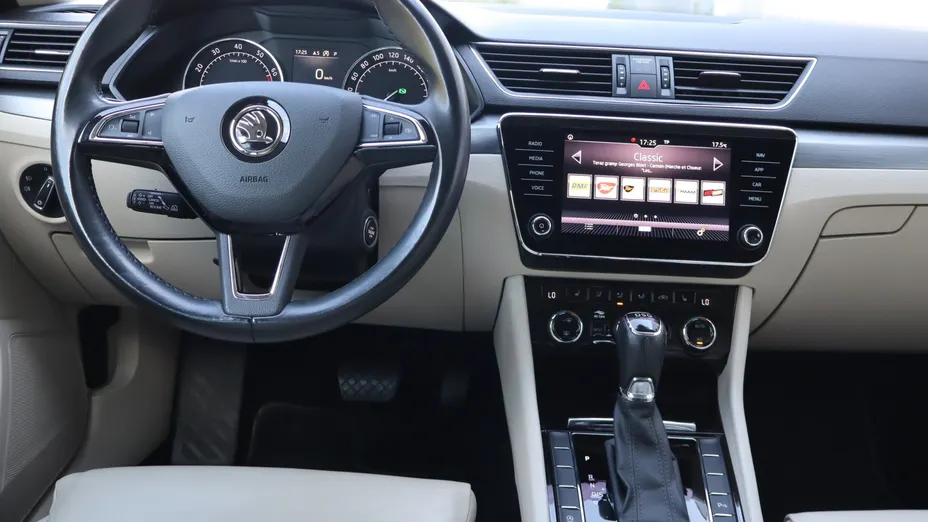 Skoda Superb -