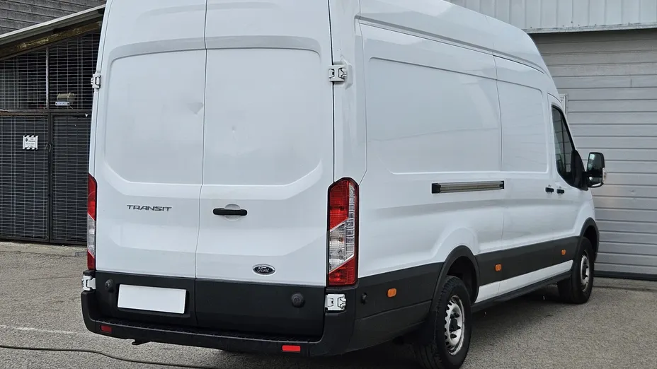 Ford Transit -