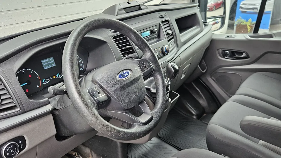 Ford Transit -