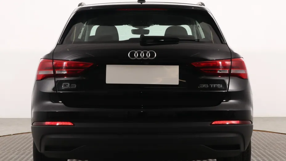 Audi Q3 -